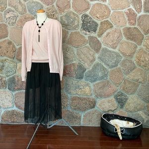 💍Sheer black culottes with 1/2 lining.